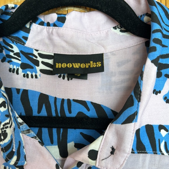 Nooworks Button Down Top - Picture 2 of 4